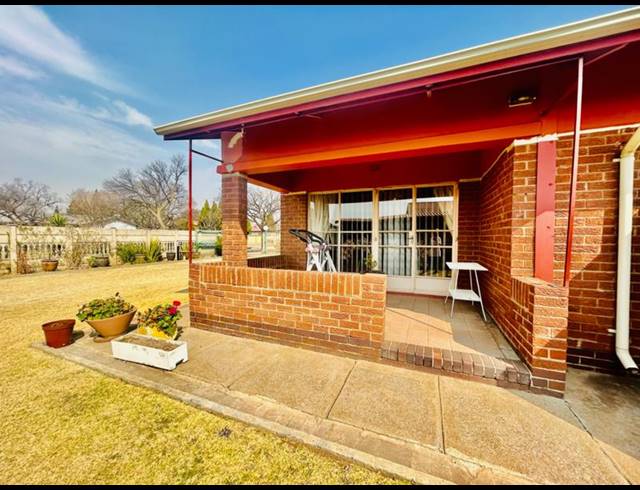 3 BEDROOM HOUSE FOR SALE IN VANDERBIJLPARK SW 1